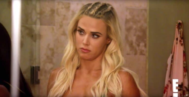 Lana queries Naomi about her wedding