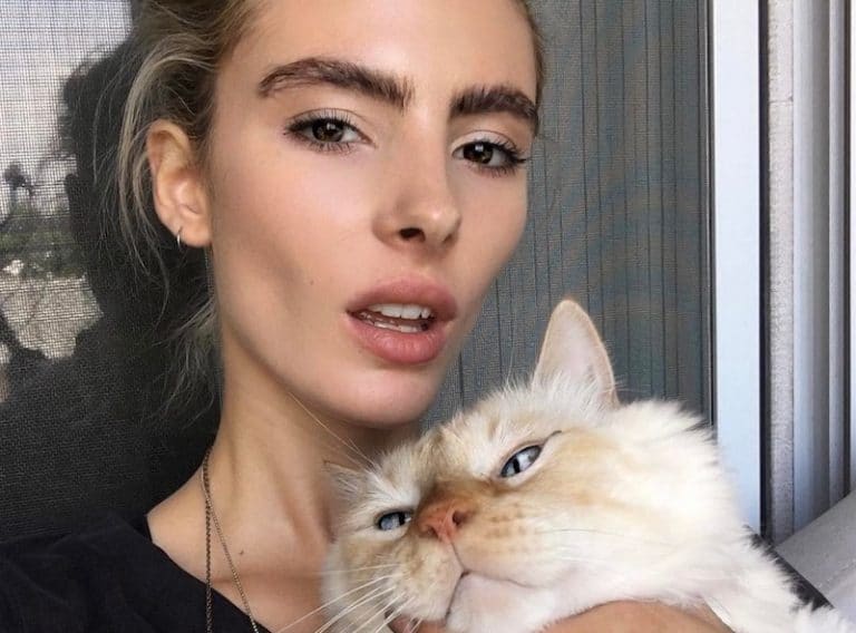 America's Next Top Model contestant Courtney and her pet cat Stringbean