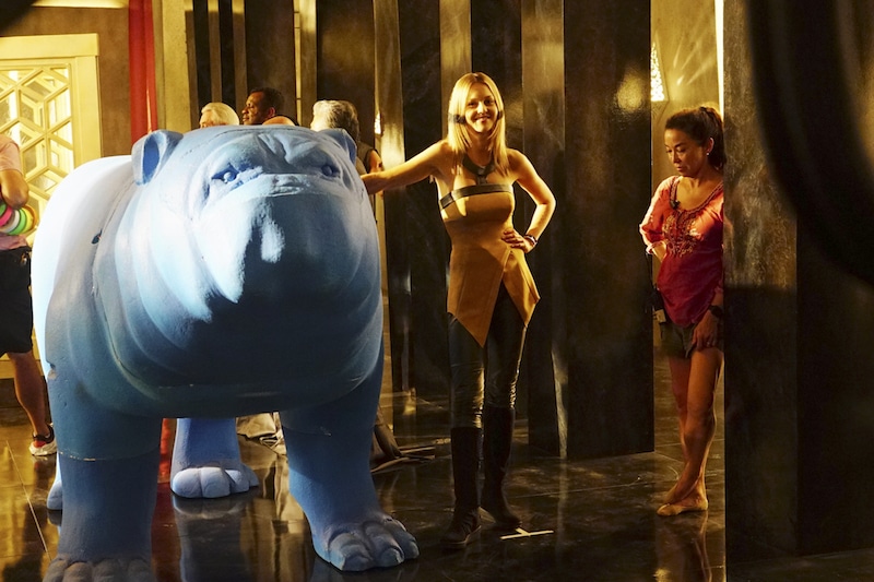 Isabelle Cornish and the blue 'stuffy' Lockjaw on set