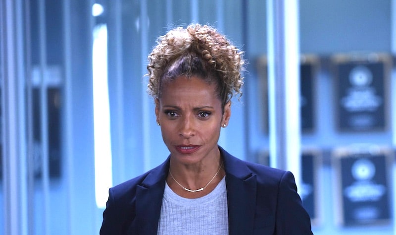 Michelle Hurd as police chief Gina Santos in Lethal Weapon Season 2