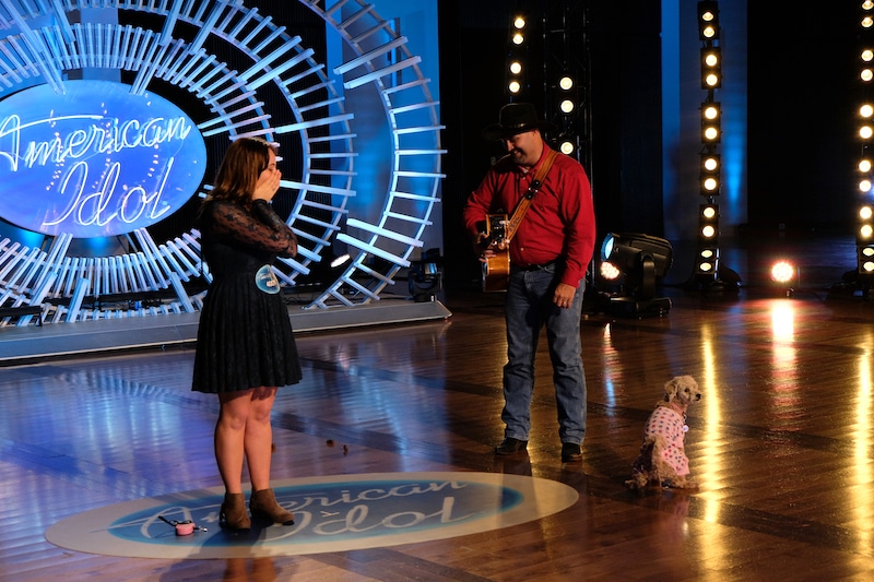 Carie Ferra and her dog going to the toilet on American Idol