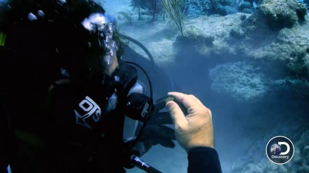 An underwater dive and treasure hunt on Cooper's Treasure