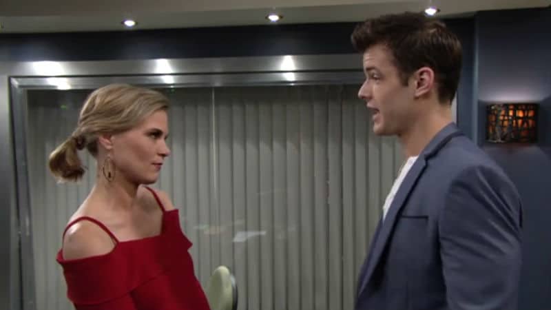Phyllis and Kyle talking on The Young and the Restless