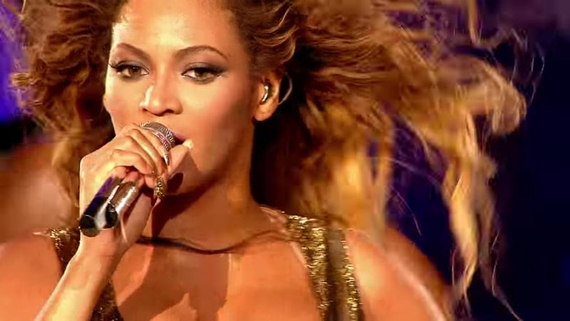Beyonce sings Say My Name live for a special audience