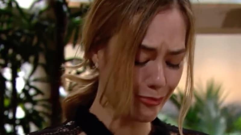 Hope crying on The Bold and the Beautiful