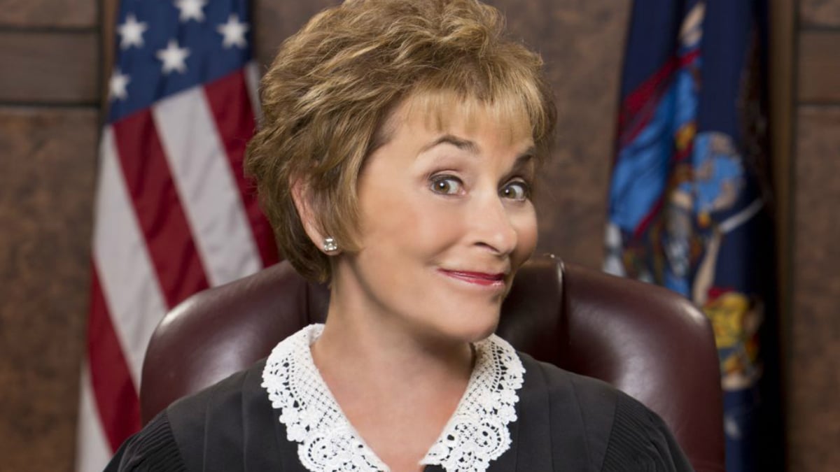 Judge Judy showing off her iconic look