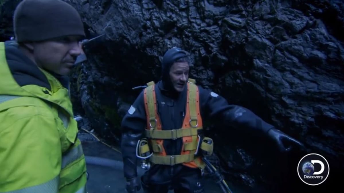 Paul points out where the plunge pools are right before the crew yells they found gold. Pic credit: Discovery