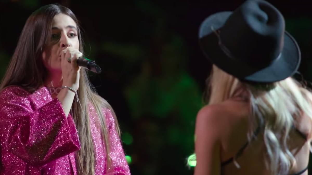 Celia Babini and Karly Moreno perform FRIENDS on The Voice