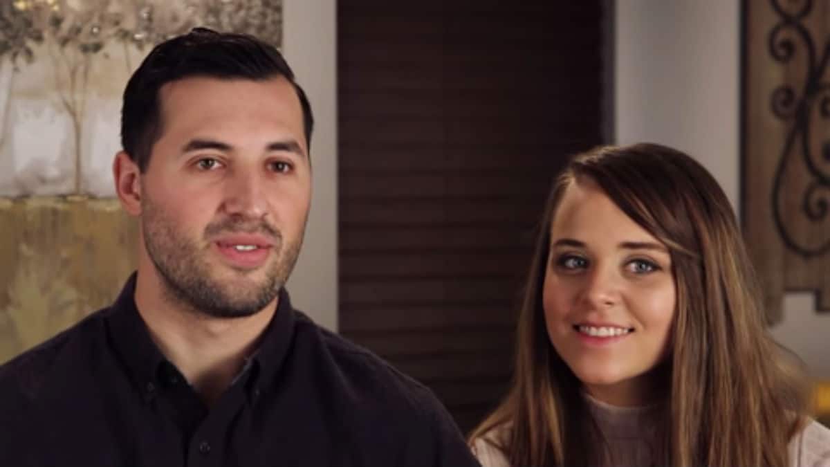 Jinger Duggar and Jeremy Vuolo in a Counting On confessional.