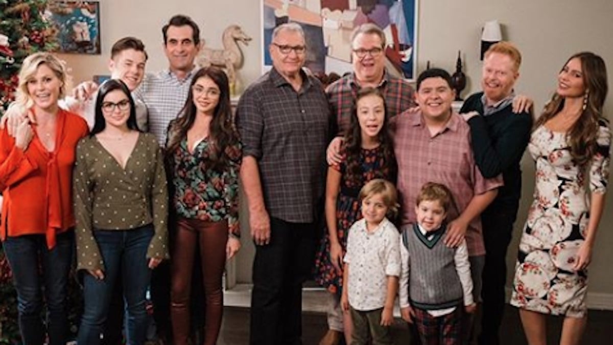 modern family cast will return for season 11