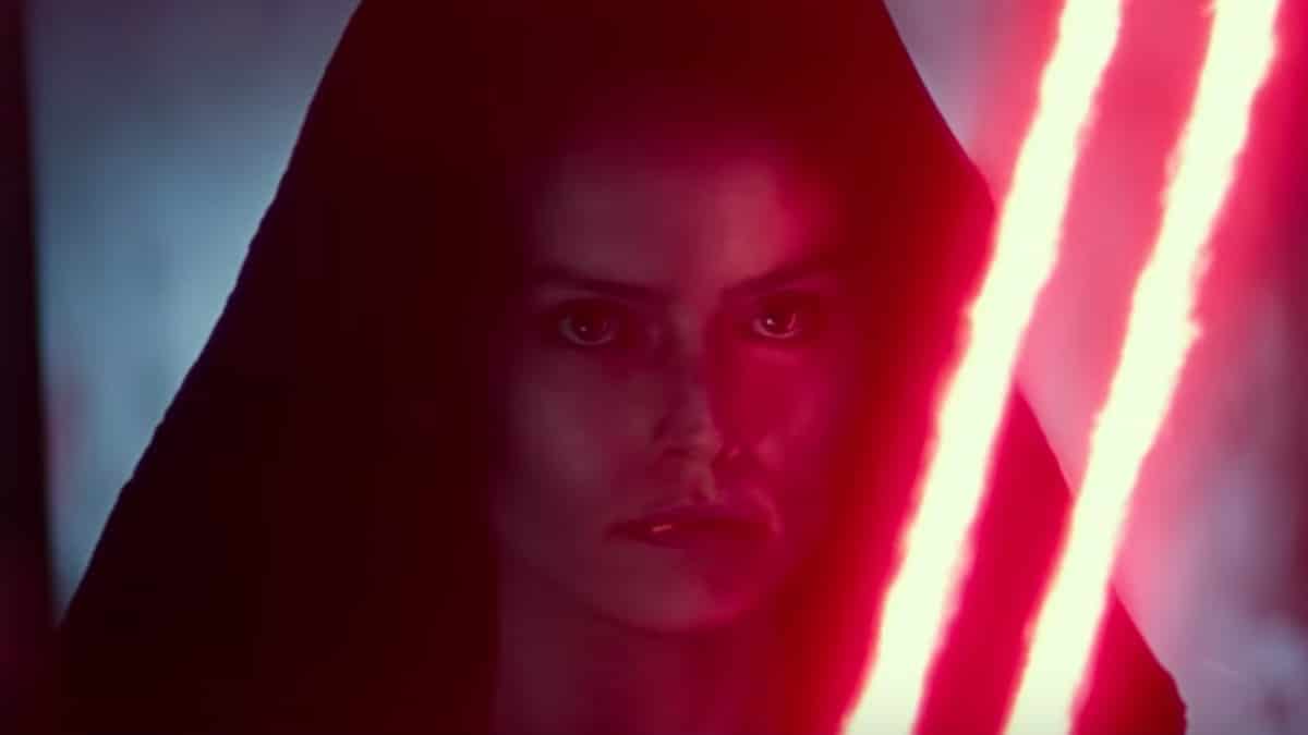 rey has a red lightsaber in new d23 star wars footage for rise of the skywalker