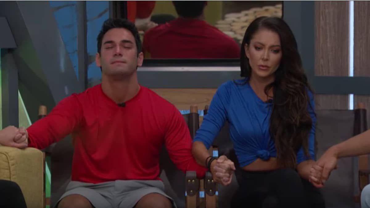 Holly And Tommy BB21