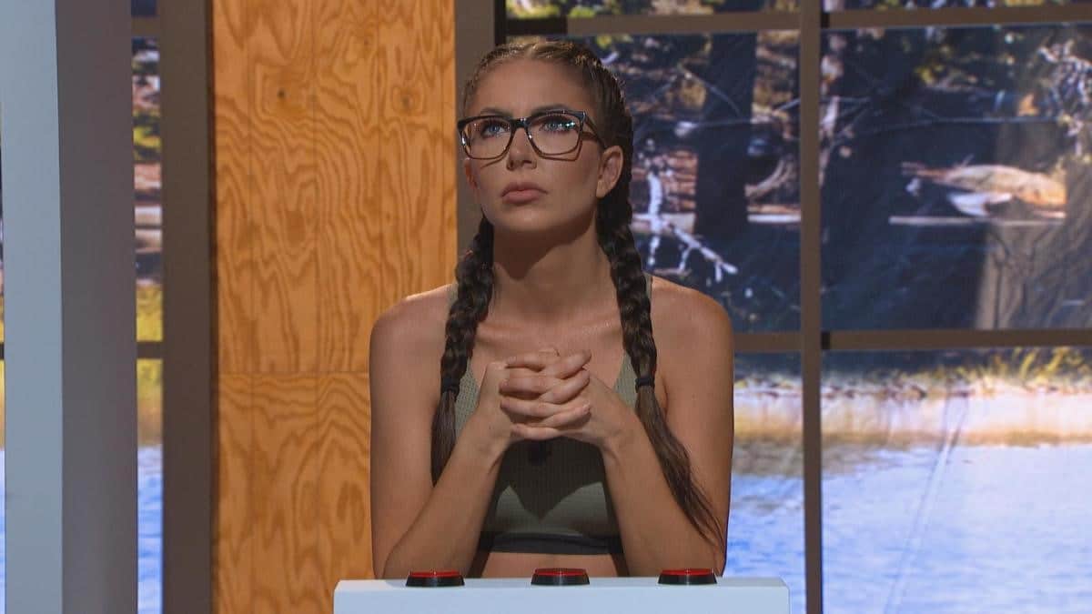 Holly In BB21 Comp