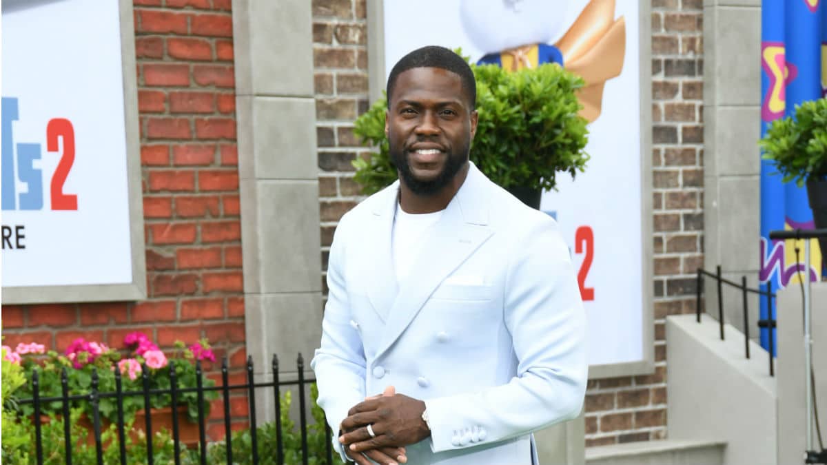 Kevin Hart at a red carpet event in June 2019.
