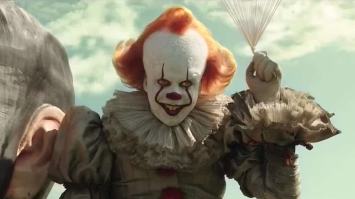 pennywise the clown leads most popular halloween costume searches