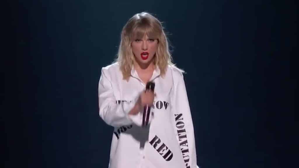 Taylor Swifts Full Performance At The Amas 2019 How Can