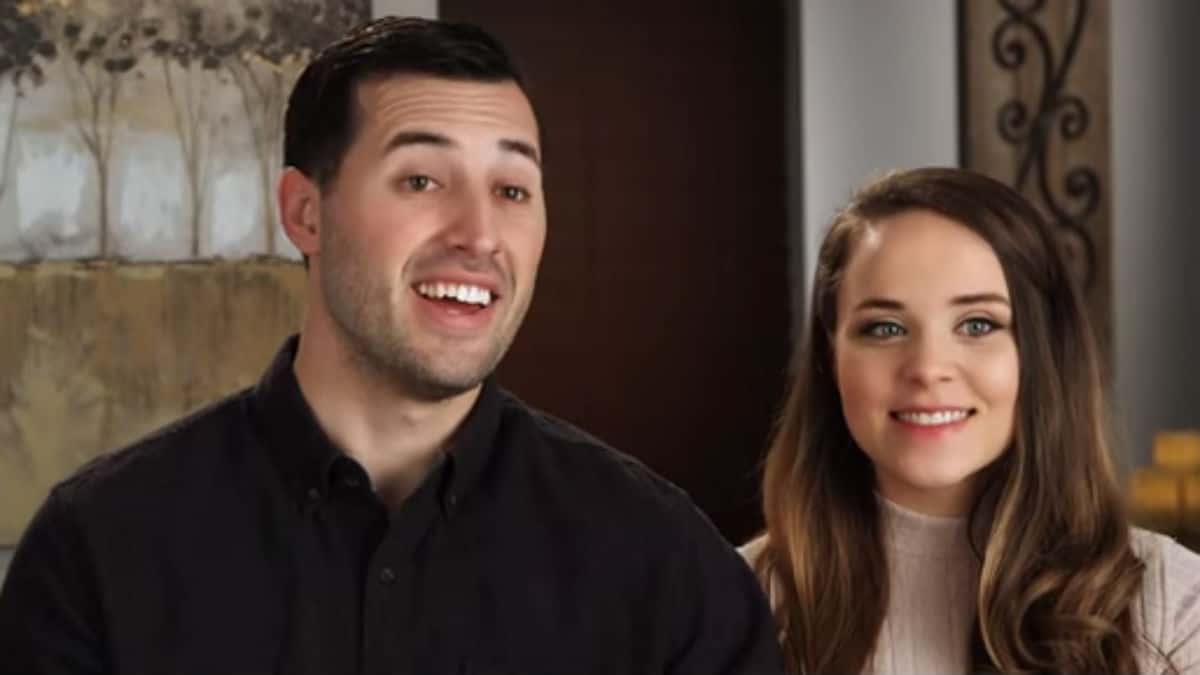 Jeremy Vuolo and Jinger Duggar during a Counting On confessional.