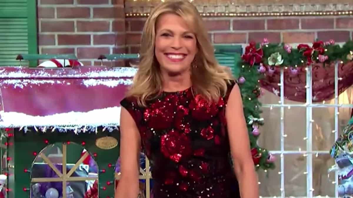vanna white fills in for pat sajak as wheel of fortune show host