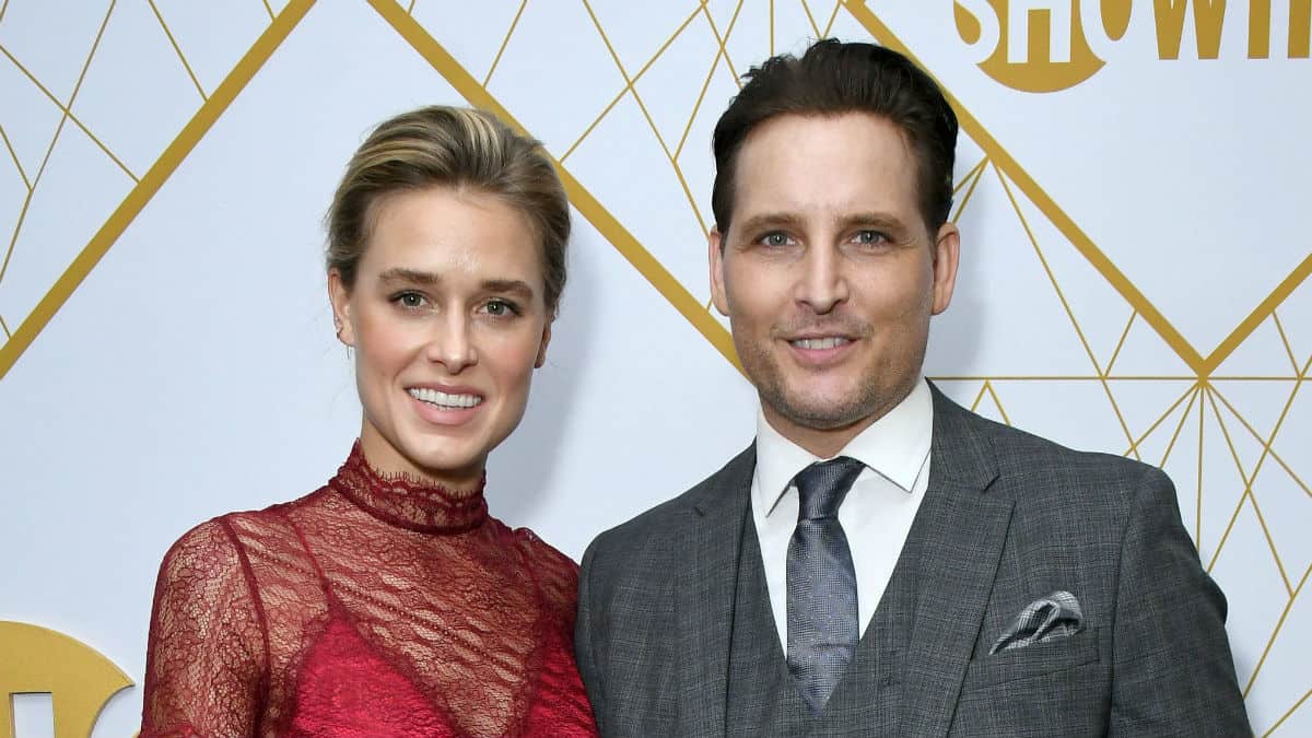 Peter Facinelli is engaged to Lily Anne Harrison.