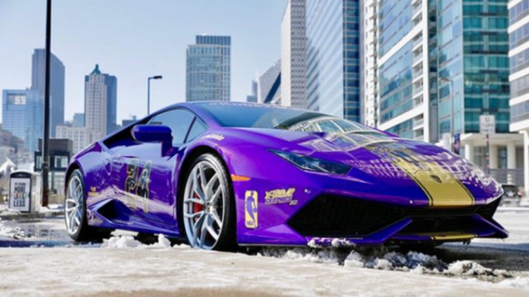 Super fan pays tribute to Kobe Bryant with $170,000 Lamborghini