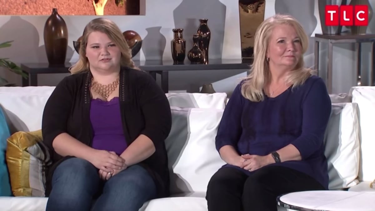 Robbalee and Nicole on a 90 Day Fiance Tell All.