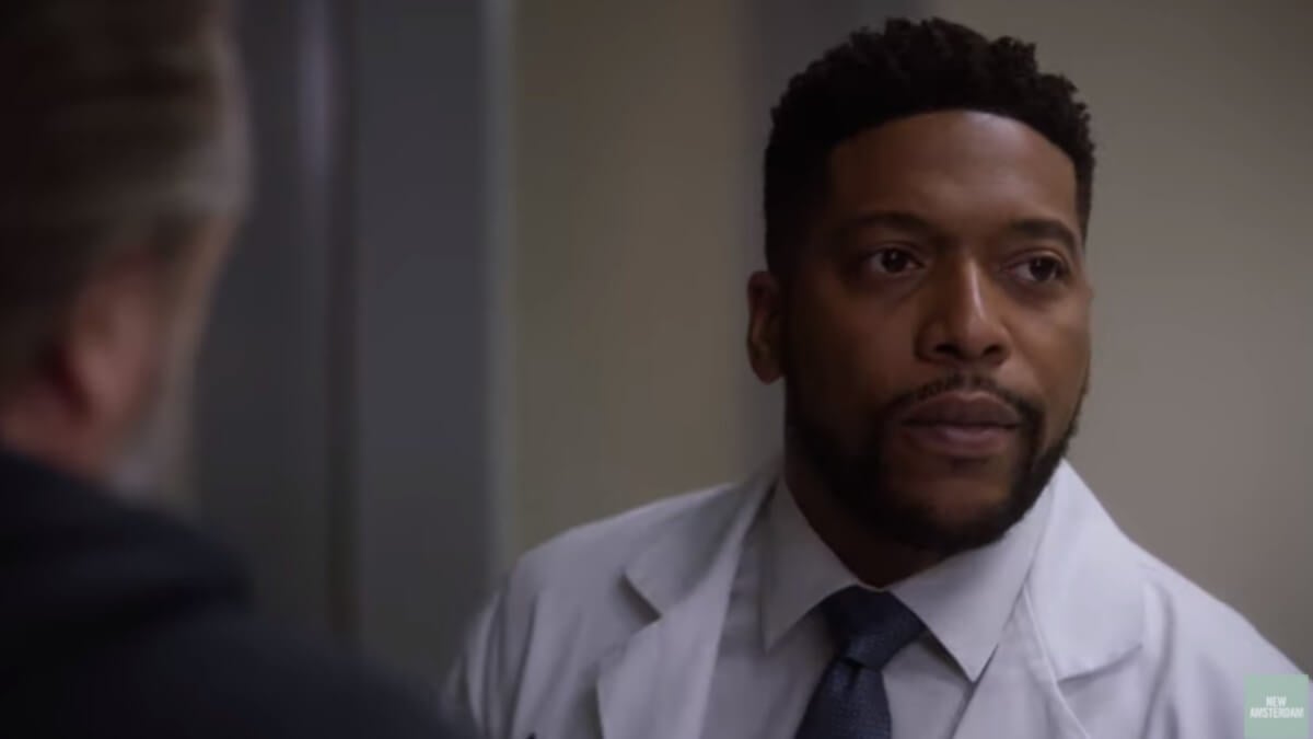 Jocko Sims on set as Dr. Reynolds