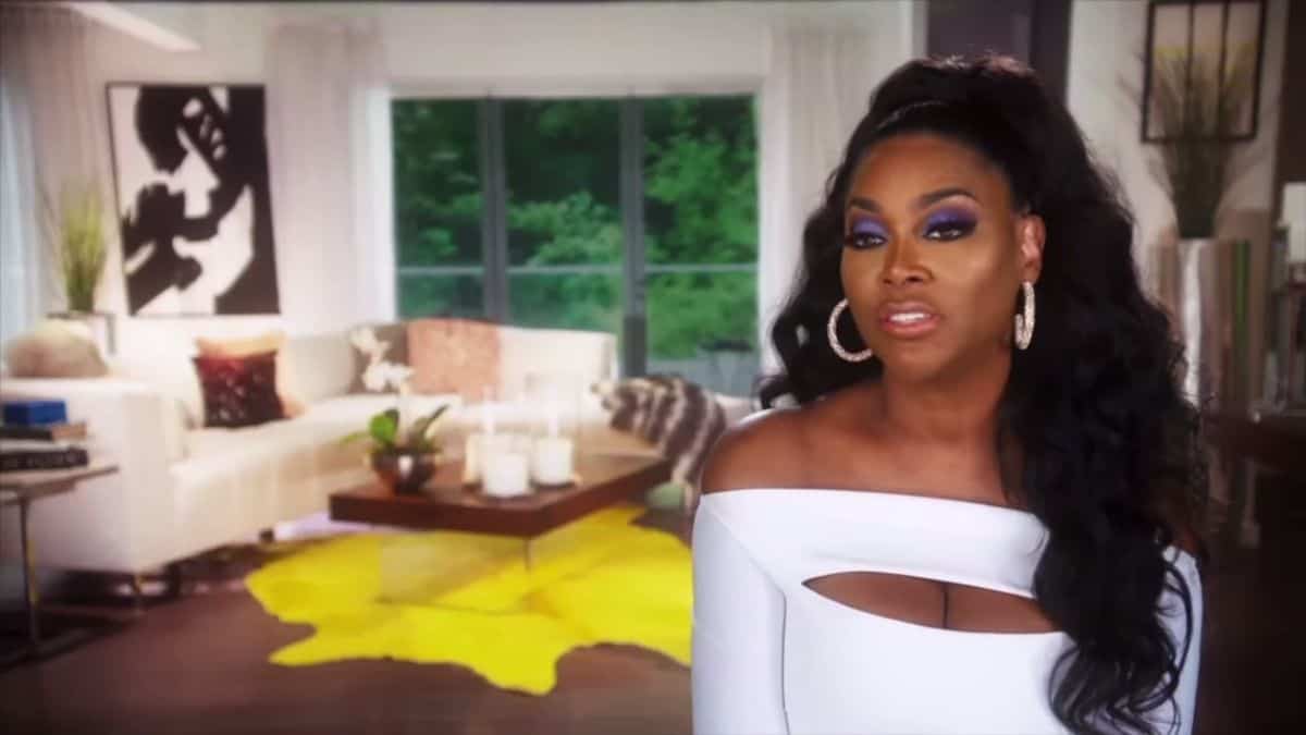 Kenya Moore promises to bring receipts to the RHOA reunion after last night's episode