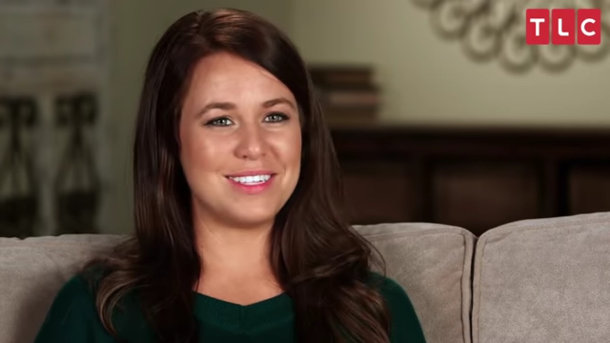 Jana Duggar in a Counting On confessional.