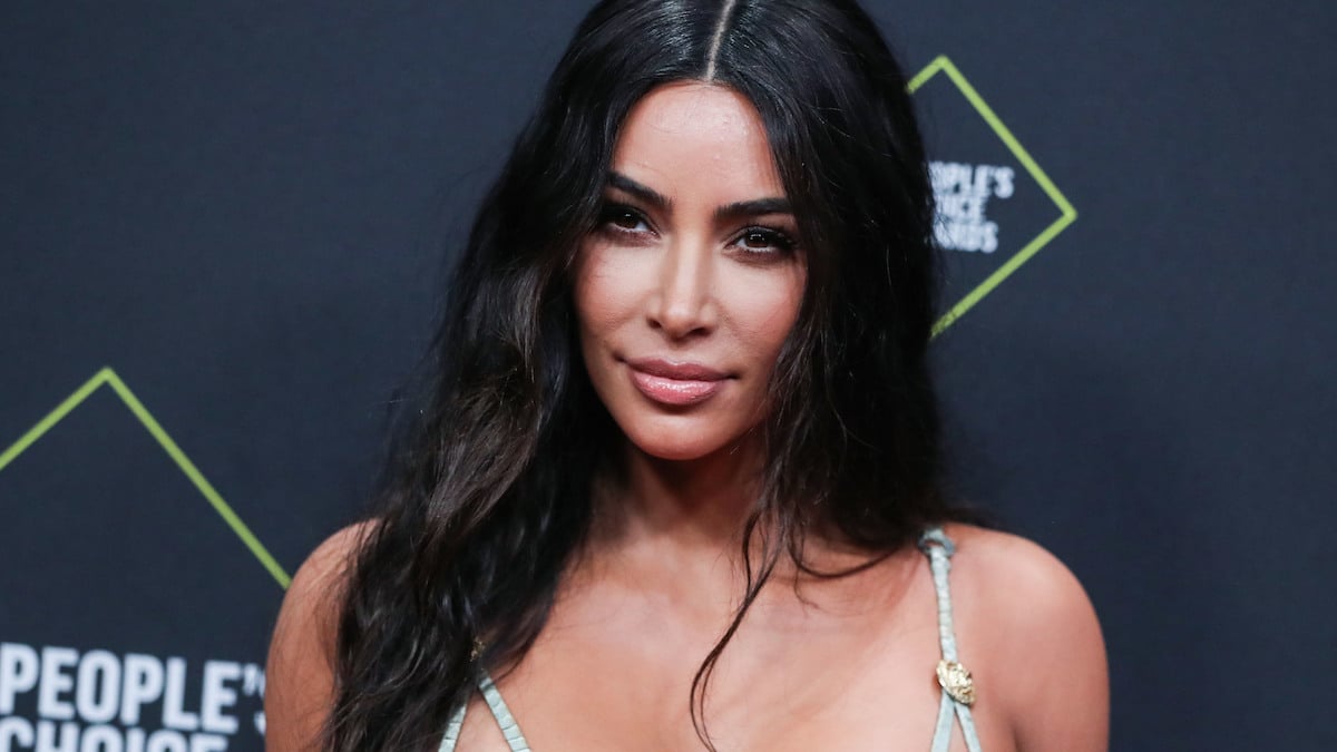 Kim Kardashian ditches social distancing so she can get her makeup done