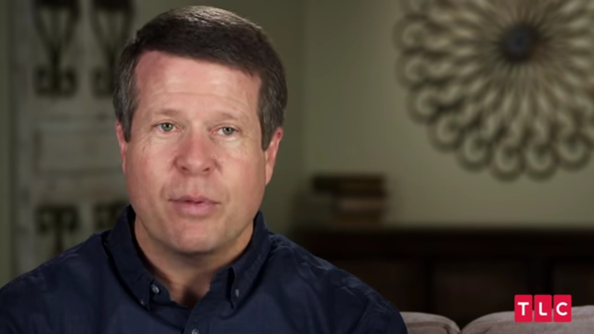 Jim Bob Duggar in a Counting On confessional.