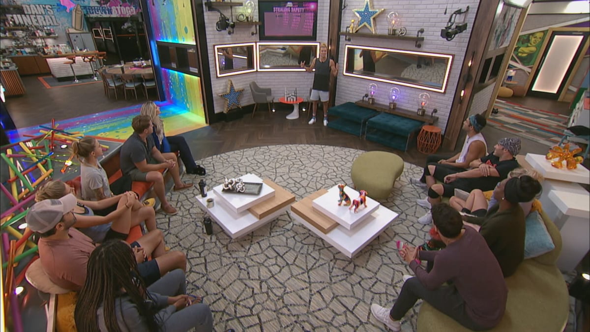 BB22 Cast In Living Room