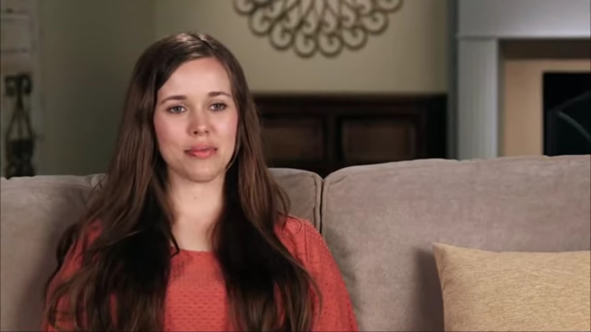 Jessa Duggar in a Counting On confessional.