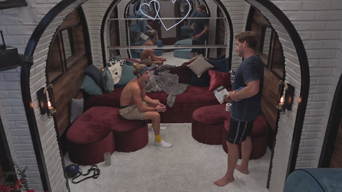 Tyler And Memphis Play BB22