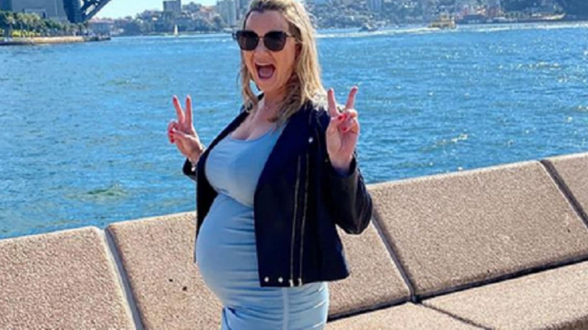 Below Deck Mediterranean alum Hannah Ferrier shares pregnancy update.
