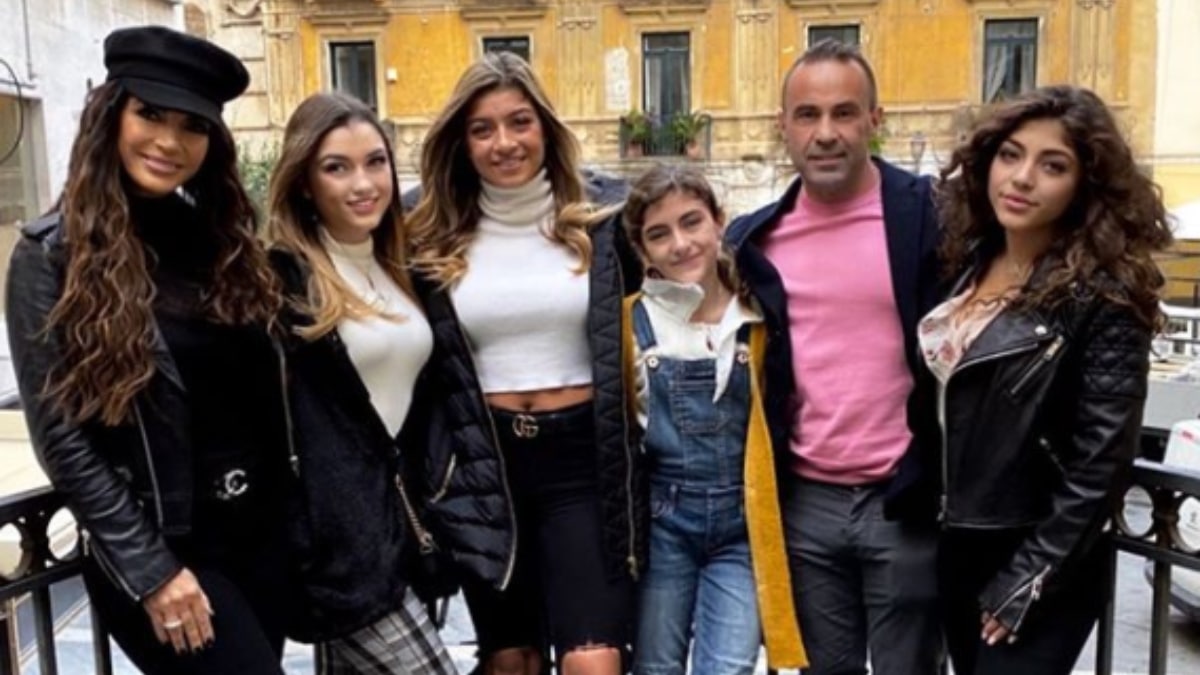 Teresa and Joe Giudice with their four daughters