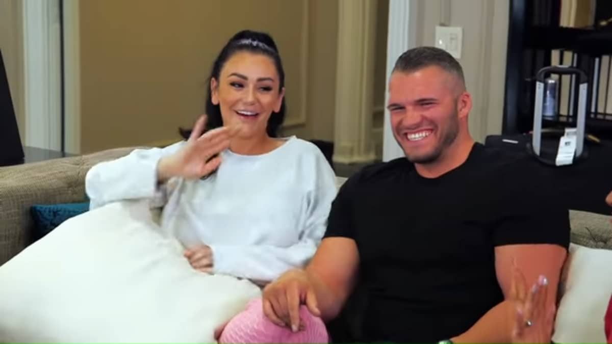 JWOWW and 24 during an episode of Jersey Shore Family Vacation