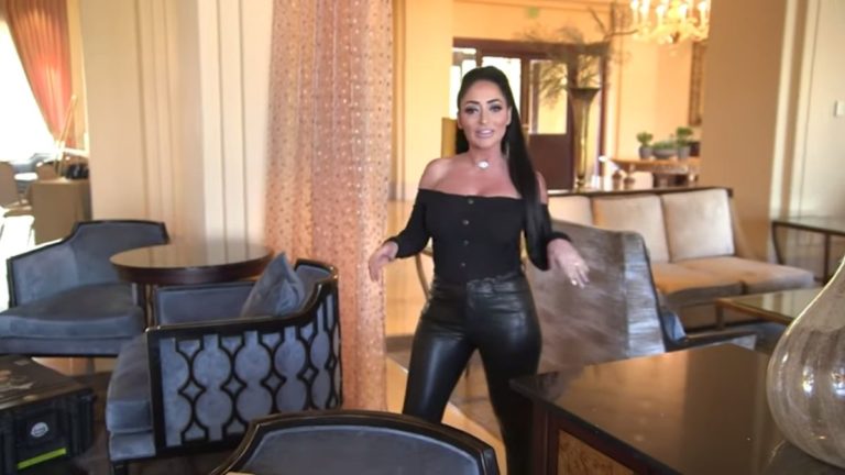 Angelina Pivarnick shows off Las Vegas hotel where cast filmed Season 4 of Jersey Shore Family Vacation