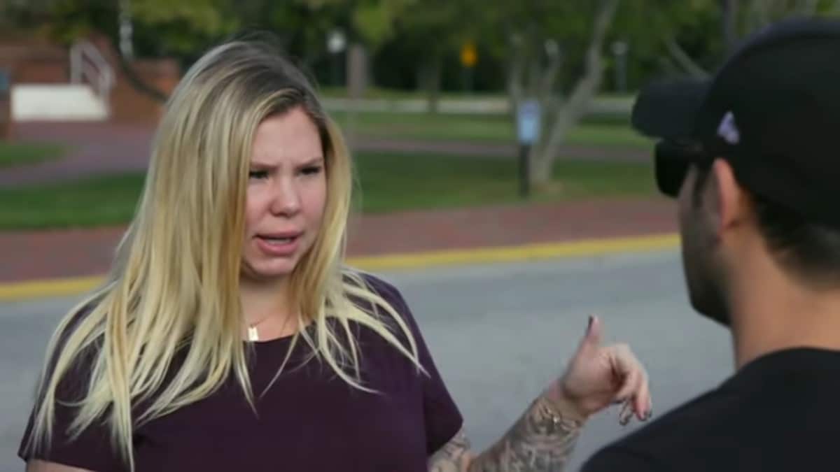 Kailyn Lowry talking to her producer on Teen Mom 2. 
