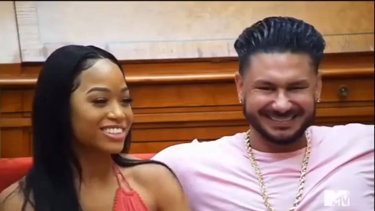 Pauly D and Nikki Hall during an episode of Jersey Shore Family Vacation