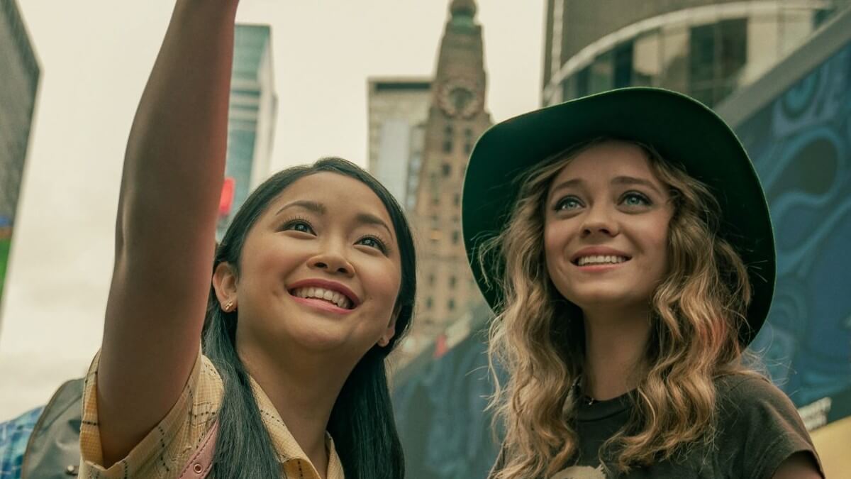 Lana Condor and Madeleine Arthur in To All The Boys 3.