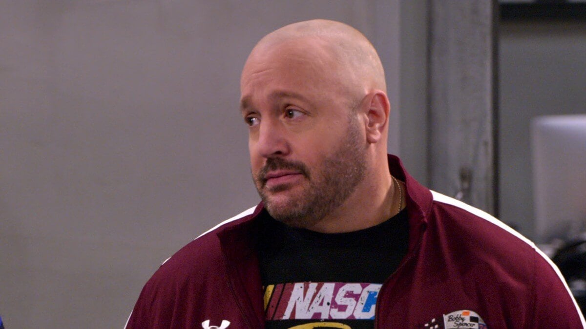 Promotional still of Kevin James in The Crew.