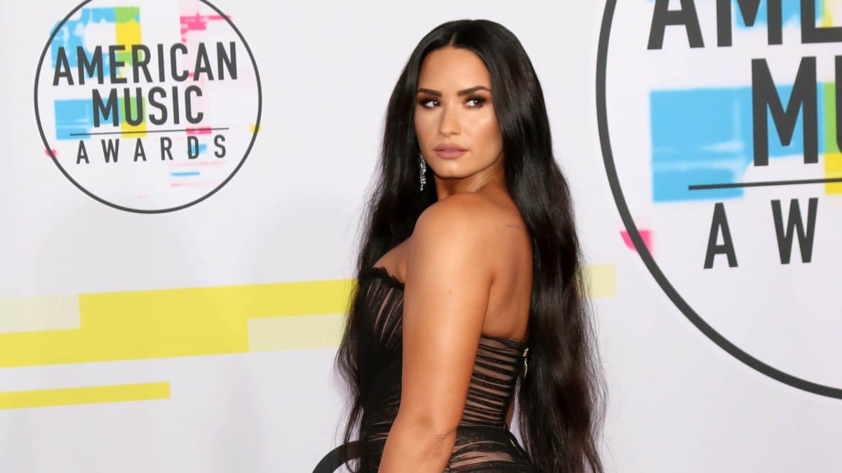 Demi Lovato joins pro-vaxxer campaign to help provide information about ...