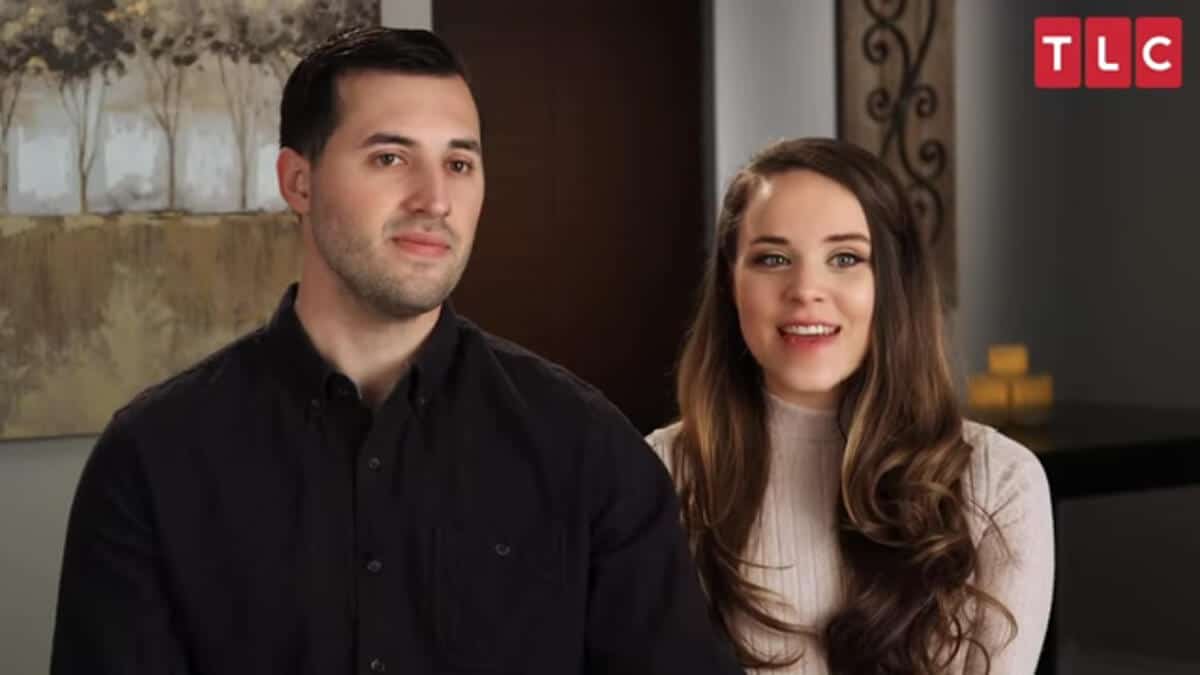 Jeremy Vuolo and Jinger Duggar in a Counting On confessional.
