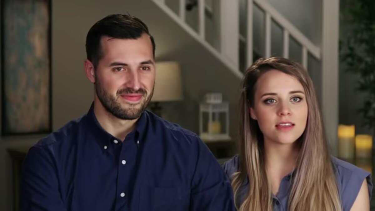 Jeremy Vuolo and Jinger Duggar in a Counting On confessional.