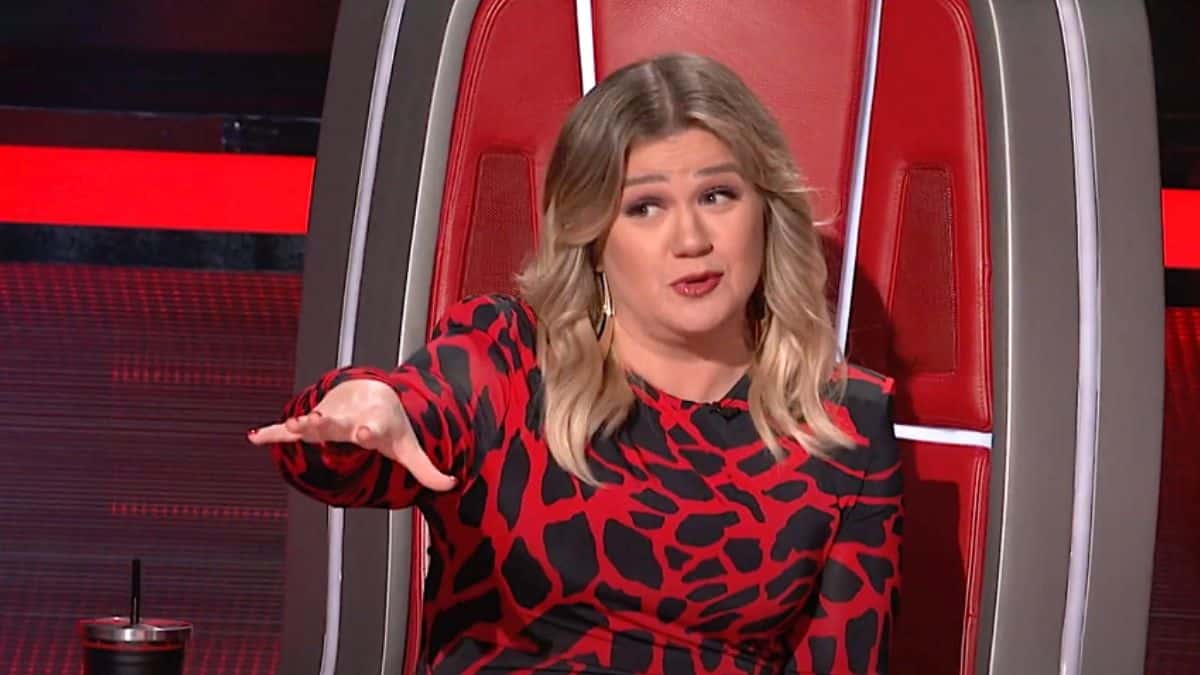 When will Kelly Clarkson be back on The Voice?