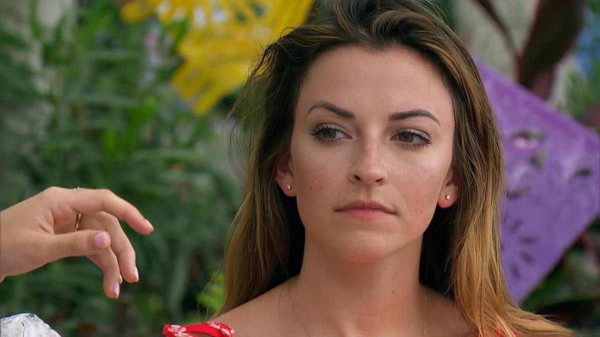 Tia Booth films for Bachelor in Paradise
