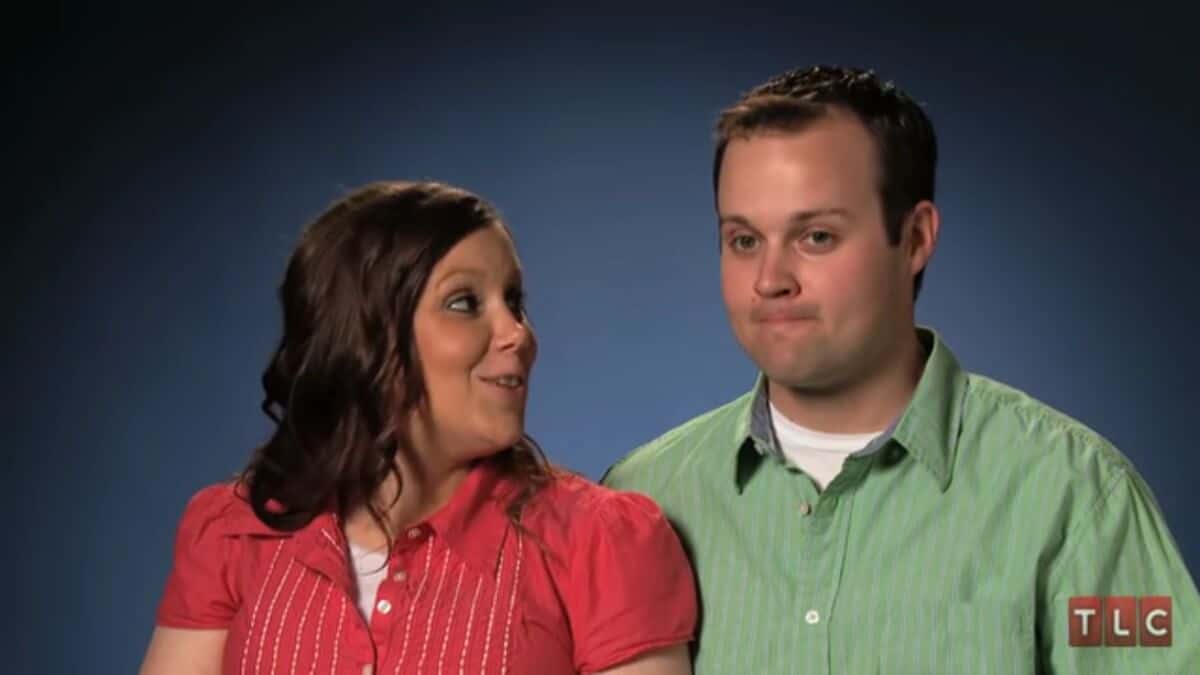 Anna and Josh on 19 Kids and Counting.