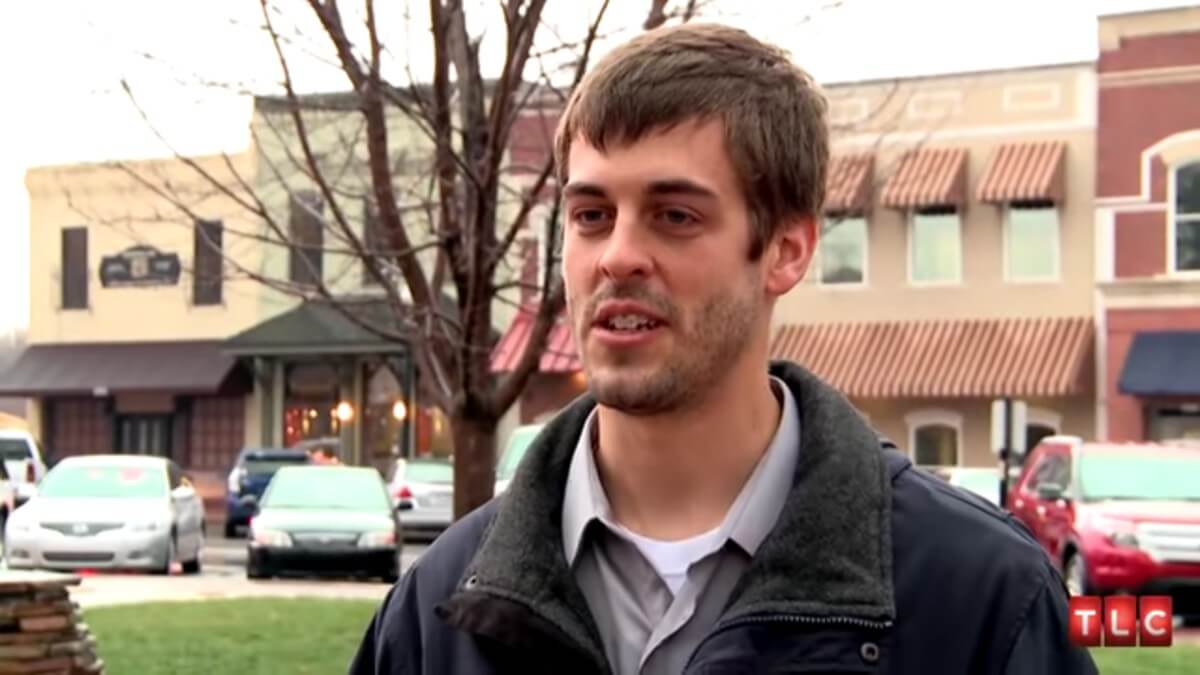 Derick Dillard on 19 Kids and Counting.