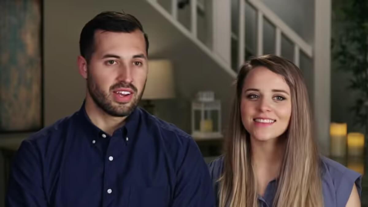Jeremy Vuolo and Jinger Duggar in a Counting On confessional.