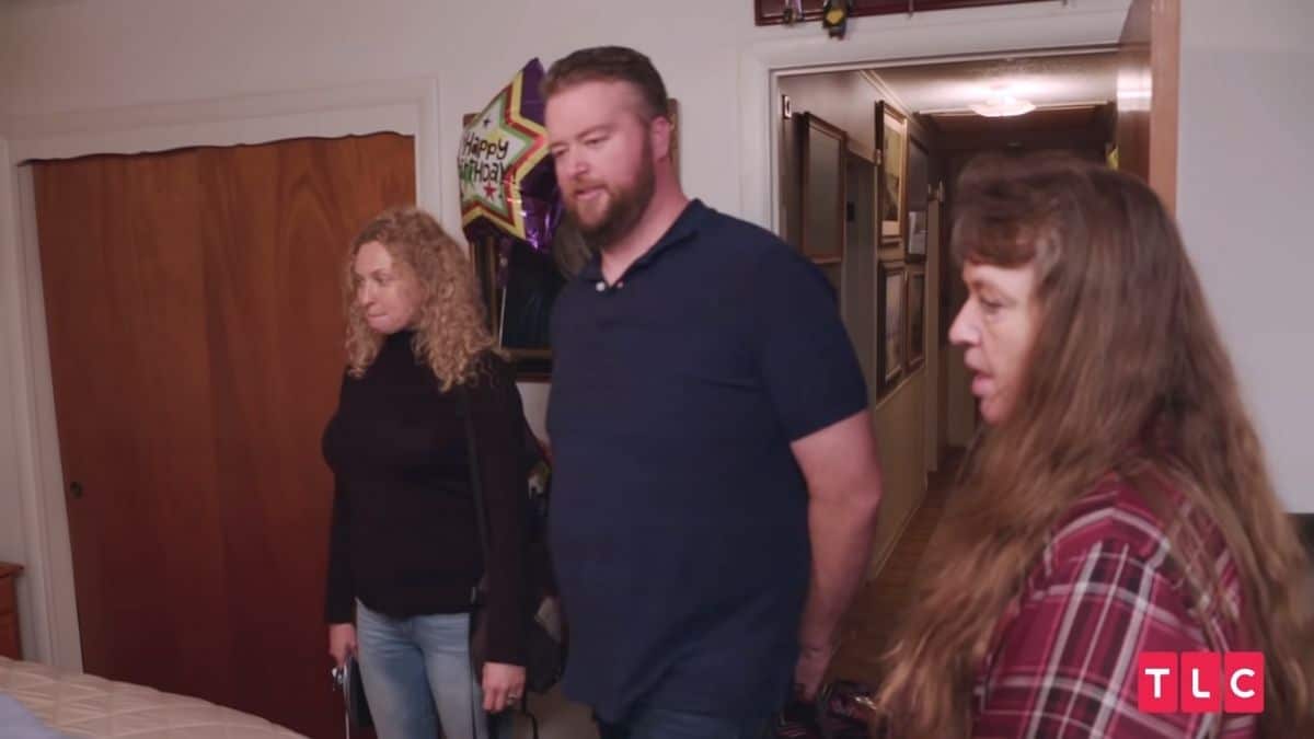 90 Day Fiance: Happily Ever After fans bash Mike and his mom Trish